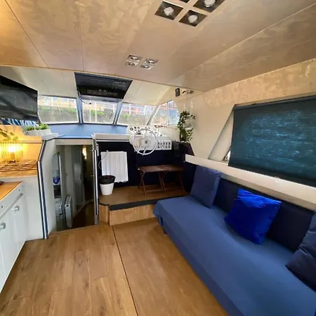 보트호텔 Yate , Experiencia Unica J