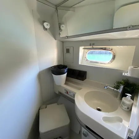 Yate , Experiencia Unica J * 기욘